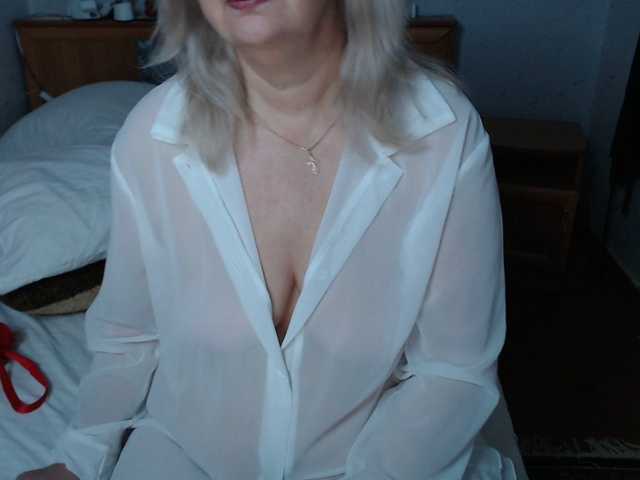 BozhenaNude's BongaCams show and profile