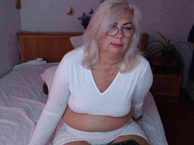 BozhenaNude webcam