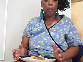 QueenAnitaDix's Live Webcam