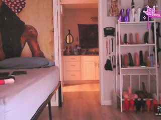 QueenAnitaDix Porn Show