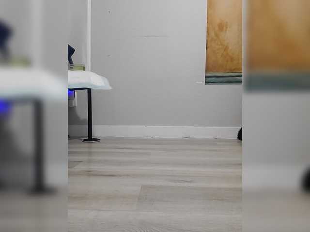 QueenAnitaDix's BongaCams show and profile