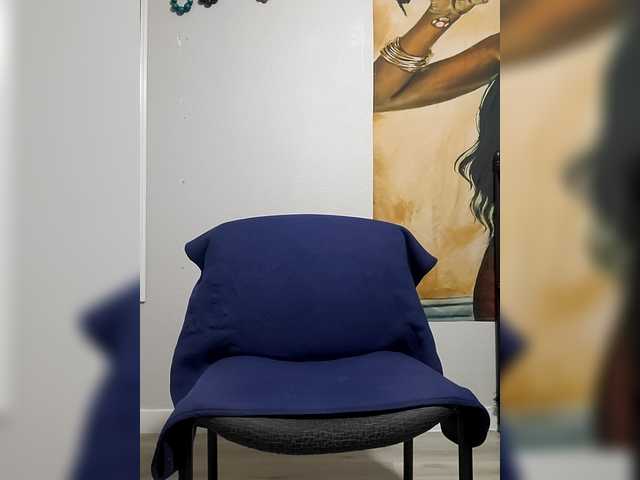 QueenAnitaDix's BongaCams show and profile