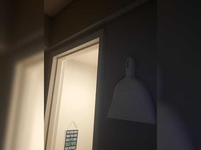 QueenAnitaDix's BongaCams show and profile