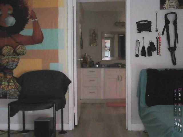 QueenAnitaDix