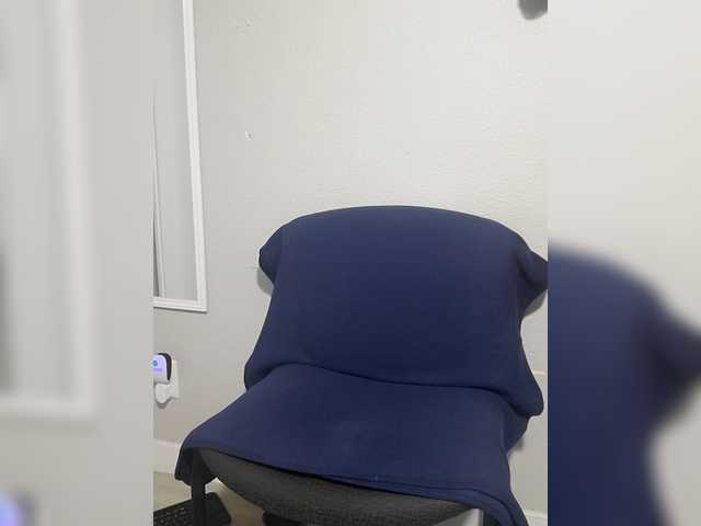 QueenAnitaDix's BongaCams show and profile