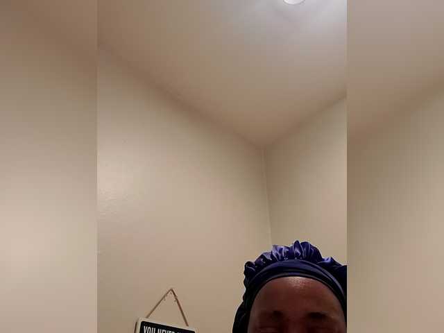 QueenAnitaDix's BongaCams show and profile