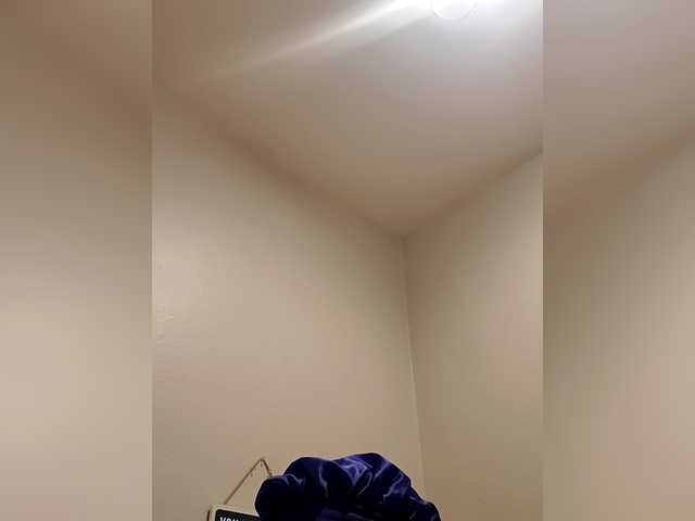 QueenAnitaDix's BongaCams show and profile