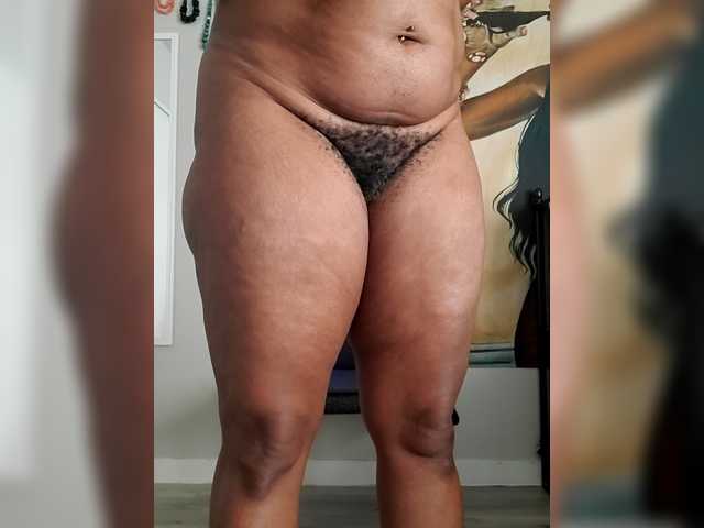 QueenAnitaDix's BongaCams show and profile