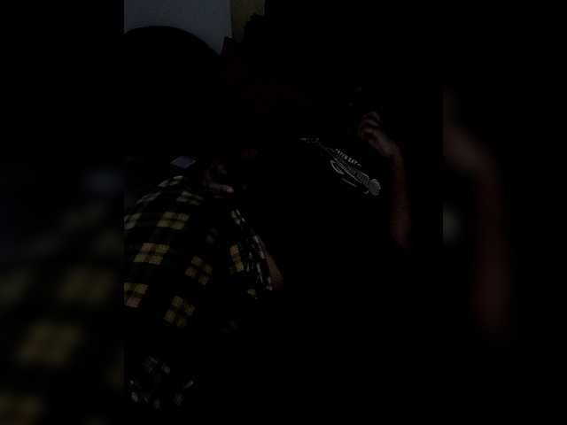 QueenAnitaDix's BongaCams show and profile