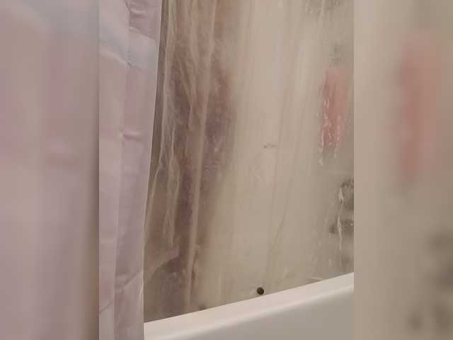 QueenAnitaDix's BongaCams show and profile