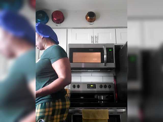 QueenAnitaDix's BongaCams show and profile