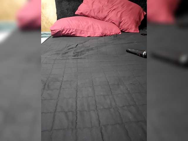 QueenAnitaDix's BongaCams show and profile