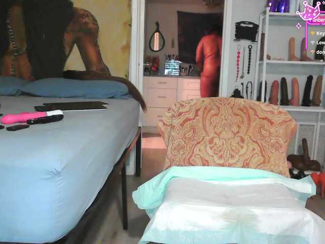 QueenAnitaDix