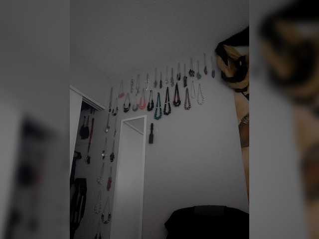 QueenAnitaDix's BongaCams show and profile