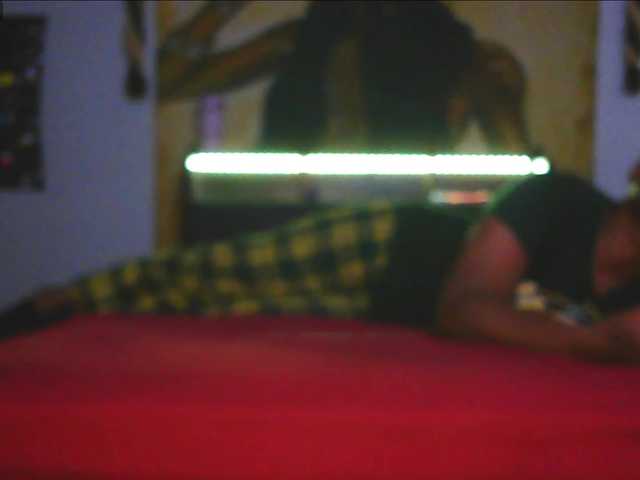 QueenAnitaDix's BongaCams show and profile