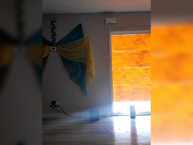 QueenAnitaDix's BongaCams show and profile