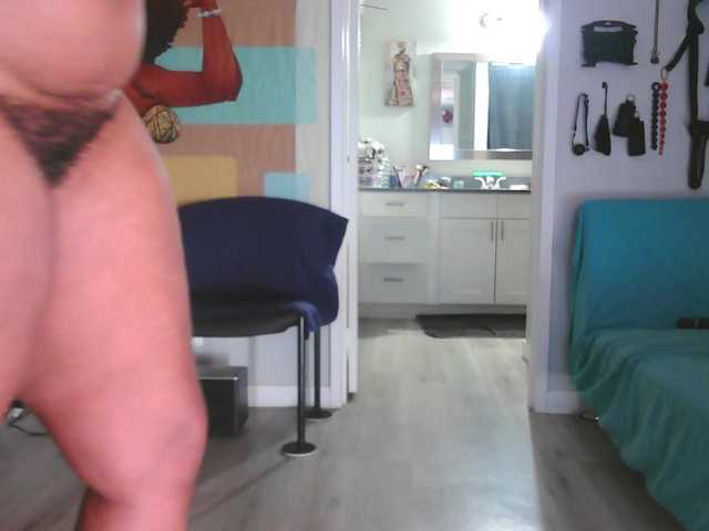 QueenAnitaDix