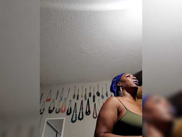 QueenAnitaDix's BongaCams show and profile