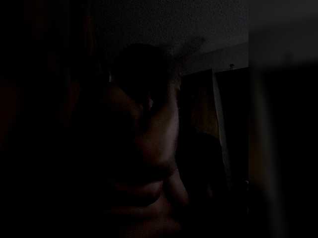 QueenAnitaDix's BongaCams show and profile