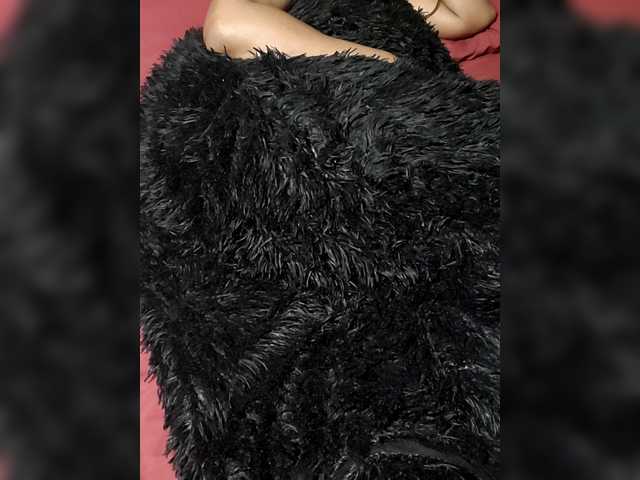 QueenAnitaDix's BongaCams show and profile