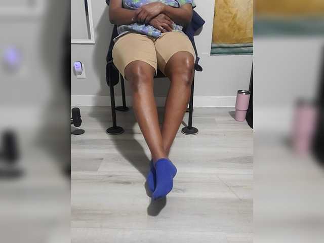 QueenAnitaDix's BongaCams show and profile