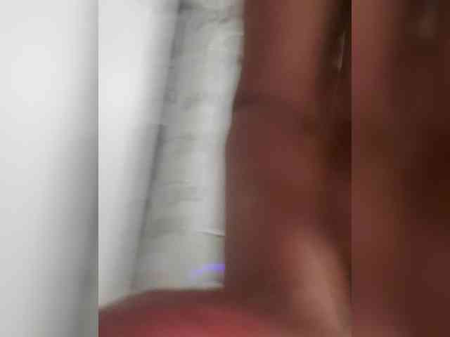 QueenAnitaDix webcam