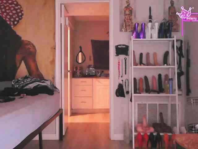 QueenAnitaDix webcam