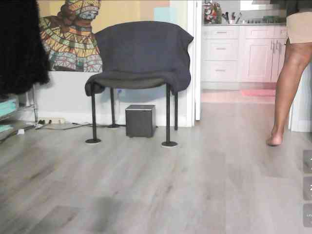 QueenAnitaDix webcam