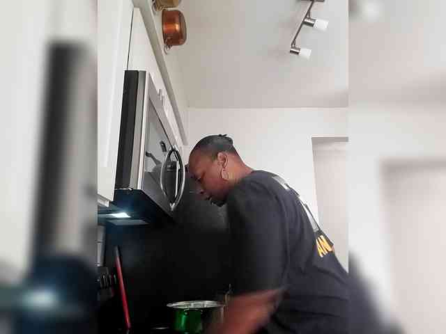 QueenAnitaDix webcam