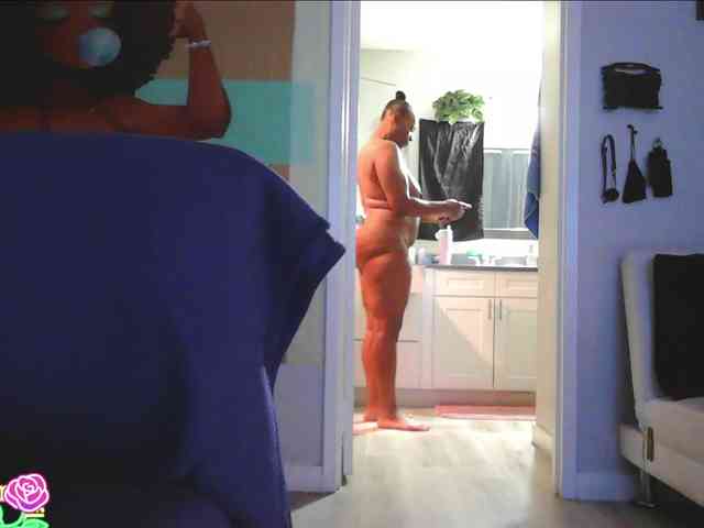 QueenAnitaDix webcam