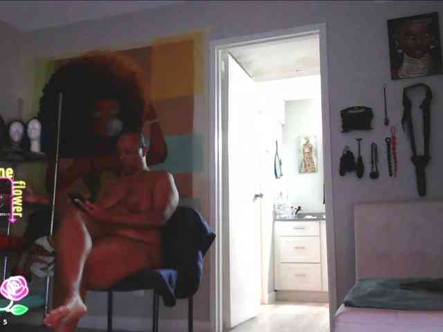 QueenAnitaDix webcam