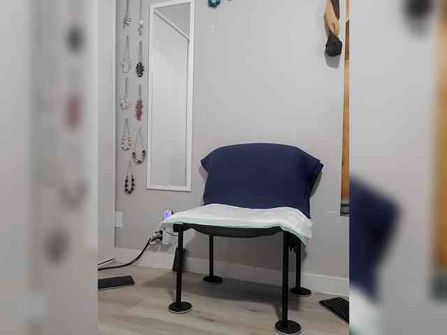 QueenAnitaDix webcam