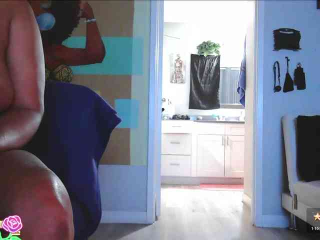 QueenAnitaDix webcam