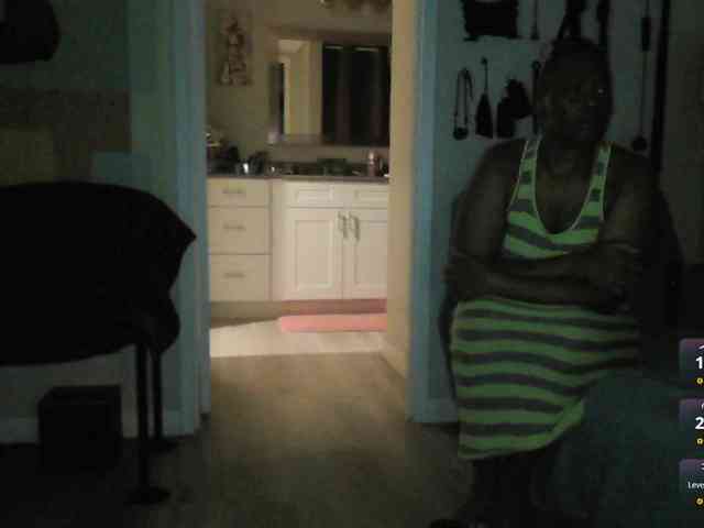 QueenAnitaDix webcam