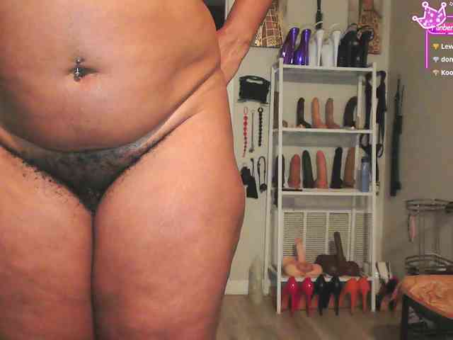 QueenAnitaDix webcam