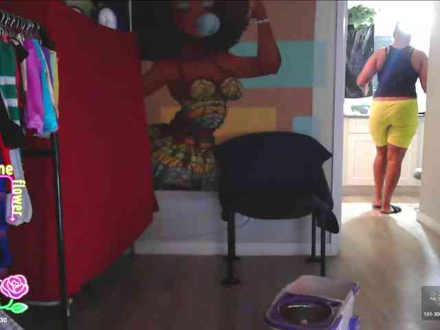 QueenAnitaDix webcam