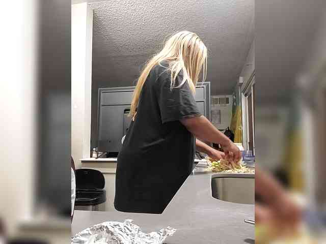 QueenAnitaDix webcam