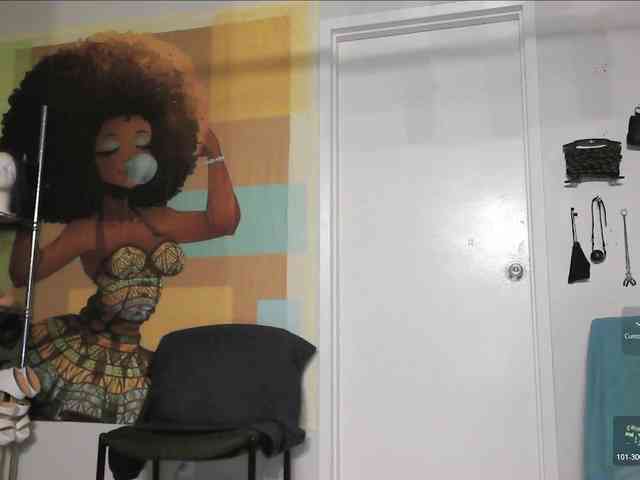 QueenAnitaDix webcam