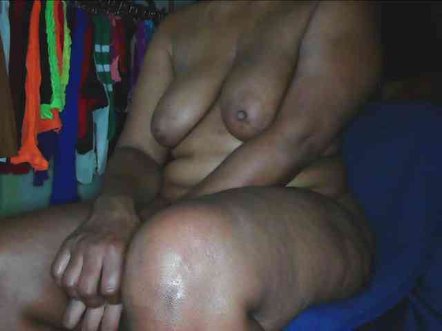 QueenAnitaDix webcam