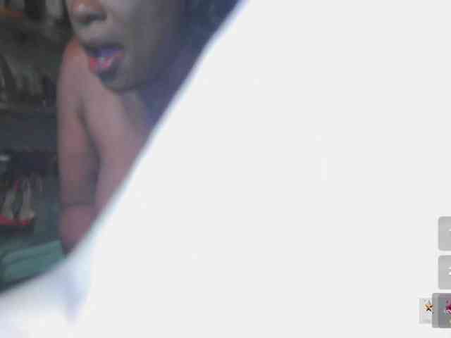 QueenAnitaDix webcam