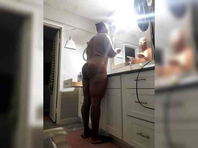 QueenAnitaDix webcam