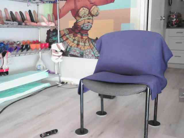 QueenAnitaDix webcam