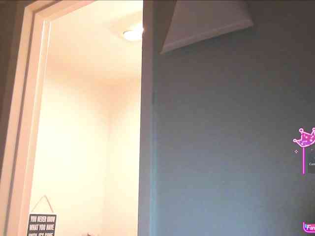 QueenAnitaDix webcam