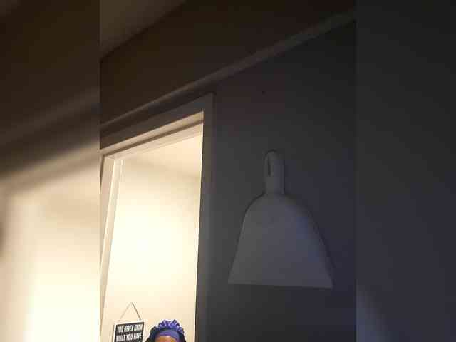 QueenAnitaDix webcam