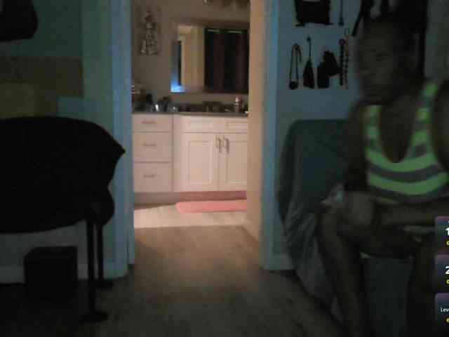 QueenAnitaDix webcam