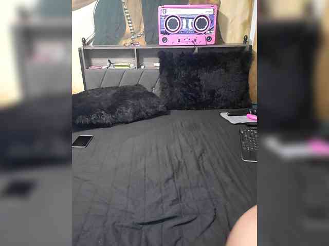 QueenAnitaDix webcam