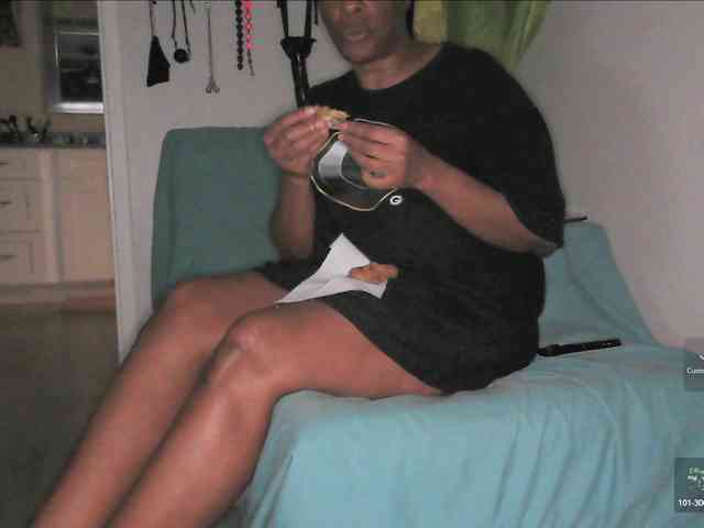 QueenAnitaDix webcam