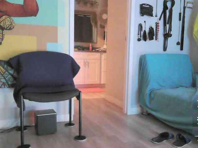 QueenAnitaDix webcam