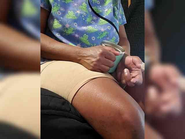 QueenAnitaDix webcam