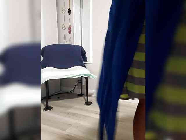 QueenAnitaDix webcam